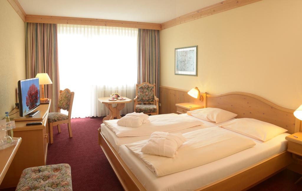 Hotel Kaiseralm Бішофсґрюн Екстер'єр фото